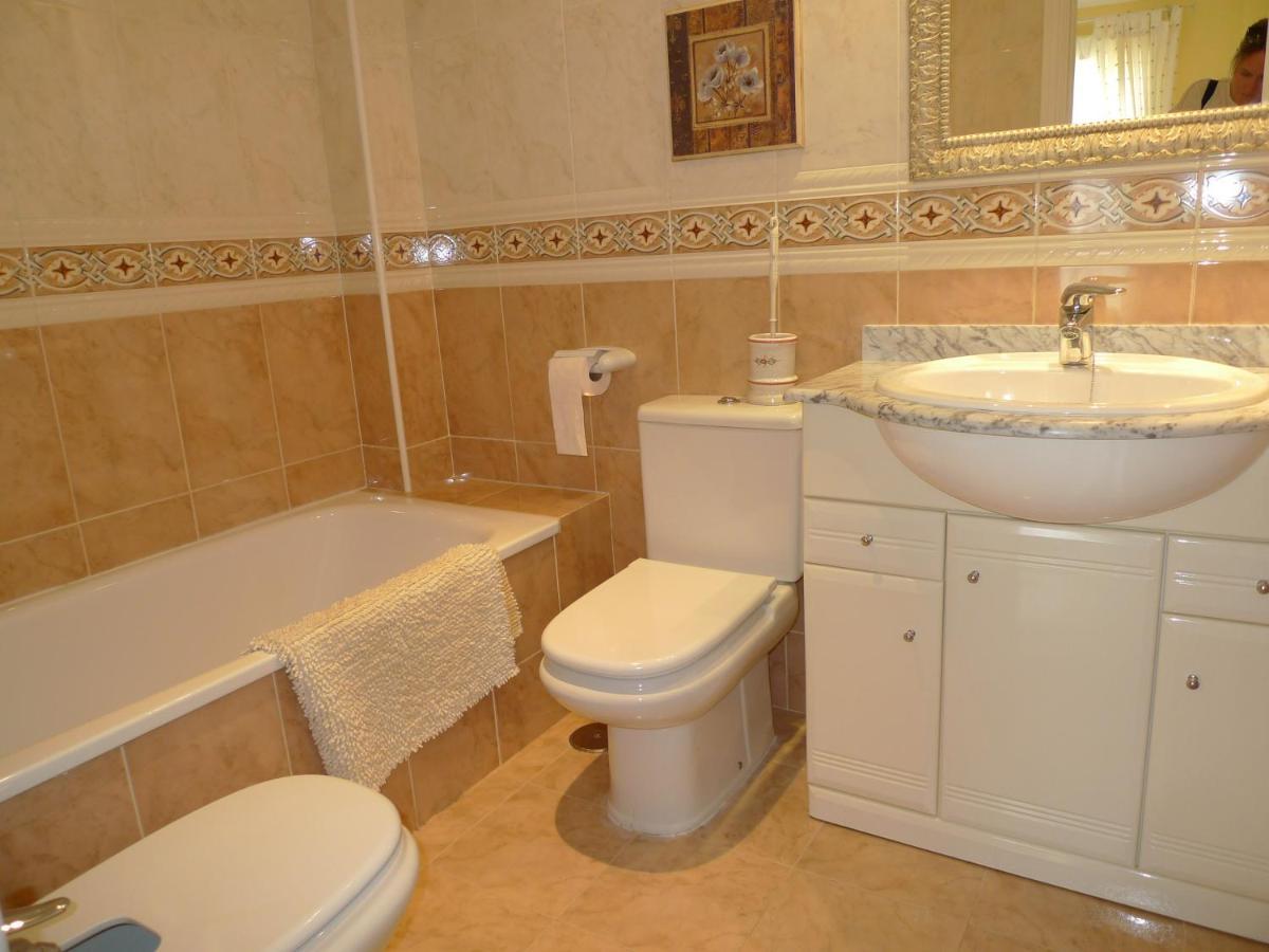 Torrox Costa Beachfront Apartment المظهر الخارجي الصورة