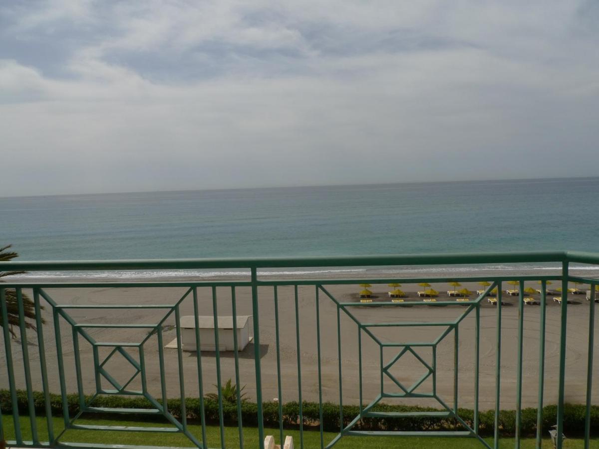 Torrox Costa Beachfront Apartment المظهر الخارجي الصورة
