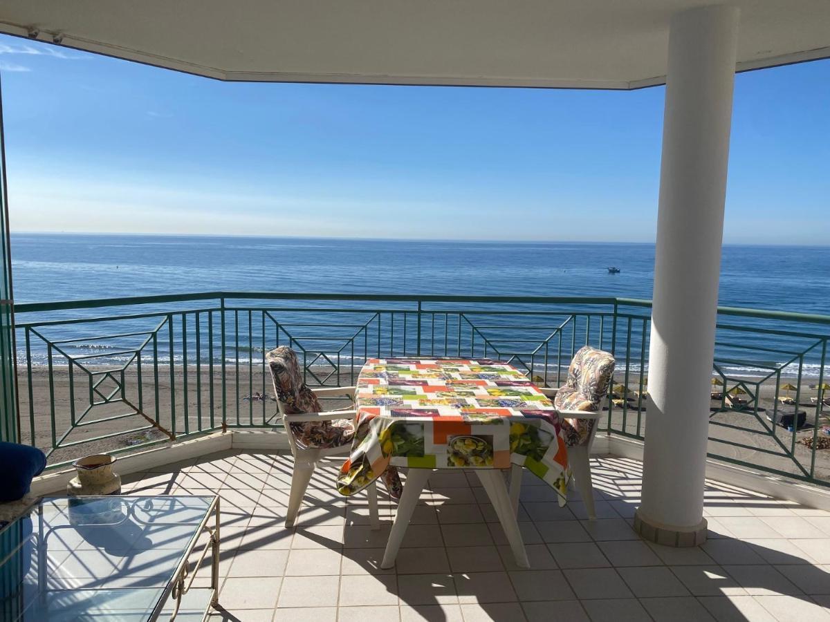 Torrox Costa Beachfront Apartment المظهر الخارجي الصورة