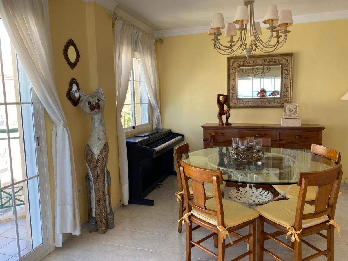 Torrox Costa Beachfront Apartment المظهر الخارجي الصورة